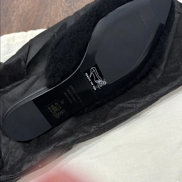 Jenni Kayne Black Shearling Slippers NWT size 38 (8) - Picture 3 of 6